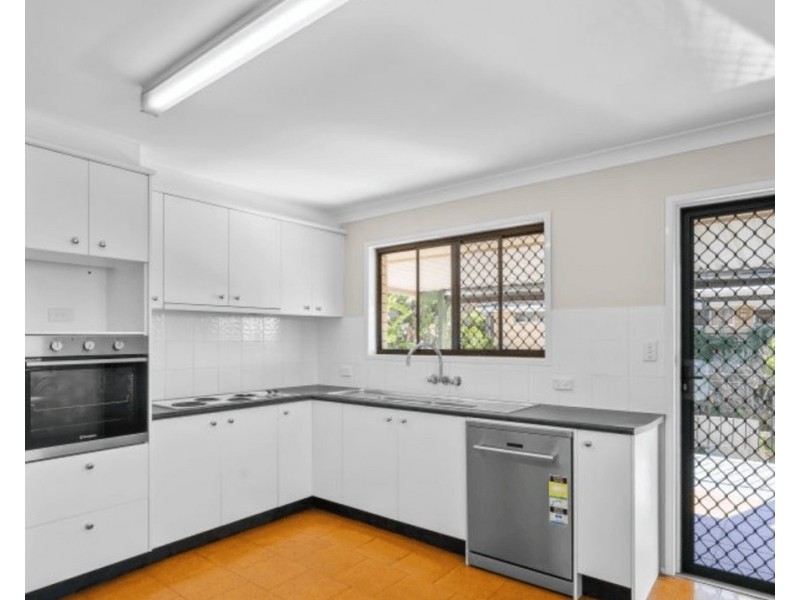 7 Muirfield Street, Macgregor QLD 4109