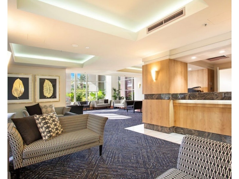 ID:21190321/12 Commodore Drive, Surfers Paradise QLD 4217