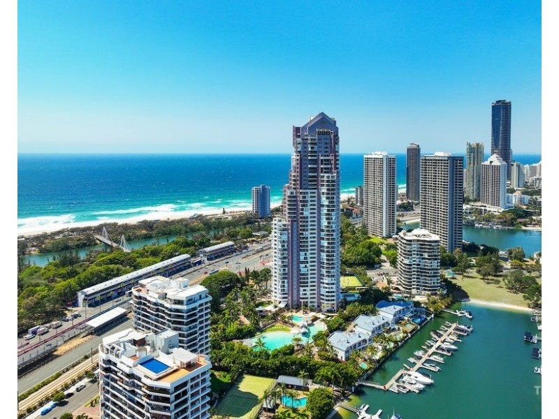 ID:21190321/12 Commodore Drive, Surfers Paradise QLD 4217