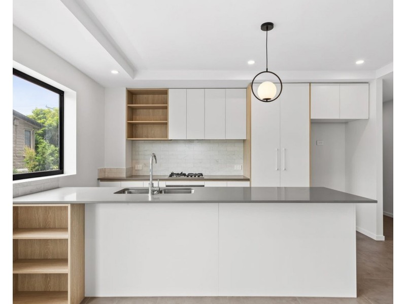 202/9 Violet Street, Redcliffe QLD 4020