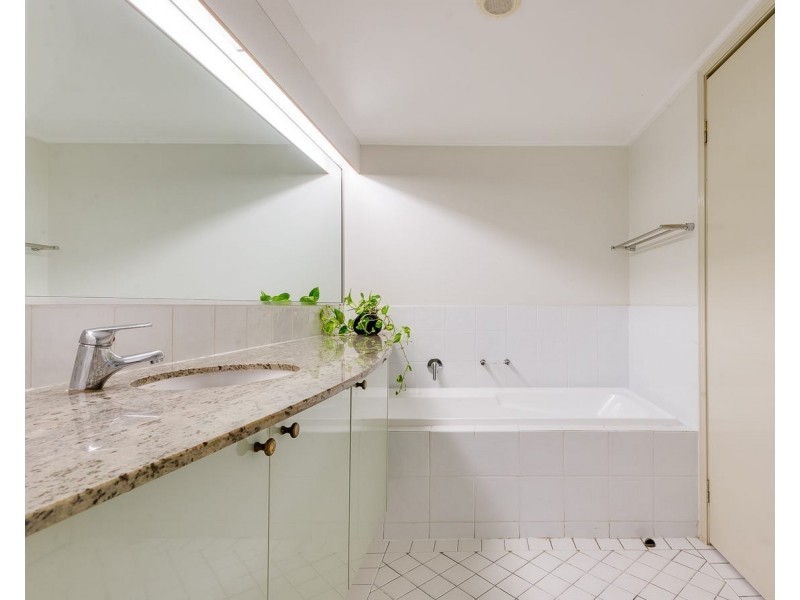 ID:21190381/57A Newstead Tce, Newstead QLD 4006