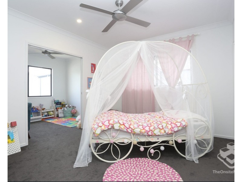 7 Perring Crescent, Rochedale QLD 4123