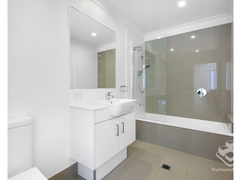 ID:21190456/4 Ben Lexcen Place, Robina QLD 4226