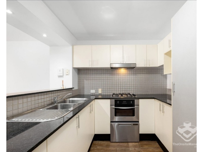 ID:21190516/10 Vernon Terrace, Teneriffe QLD 4005