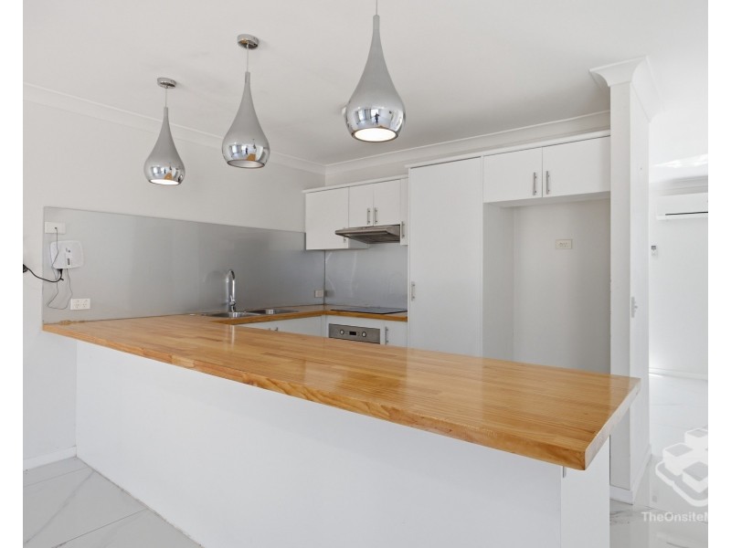 2 Trentham Court, Parkwood QLD 4214