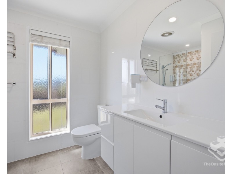 2 Trentham Court, Parkwood QLD 4214