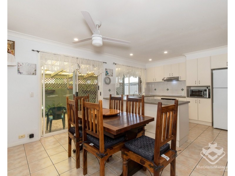 102 Cootharaba Drive, Helensvale QLD 4212