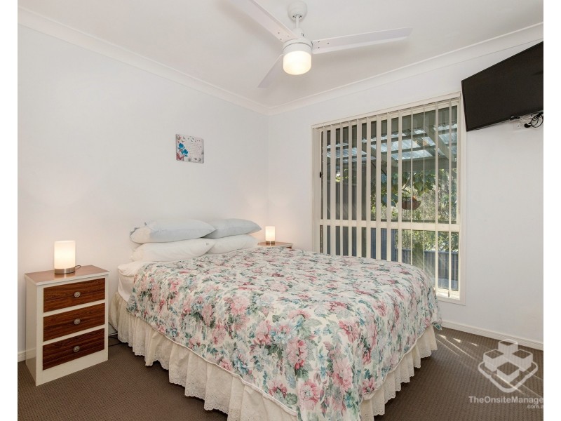 102 Cootharaba Drive, Helensvale QLD 4212