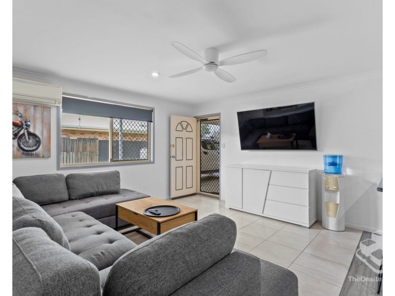 6 Twolyn Street, Urangan QLD 4655