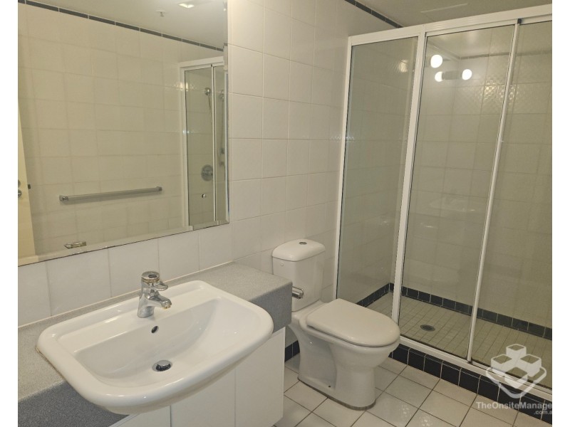 ID:21190867/12 Commodore Drive, Surfers Paradise QLD 4217