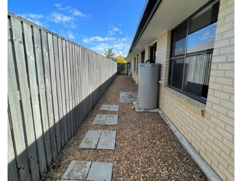 10 Parkview Street, Wondunna QLD 4655