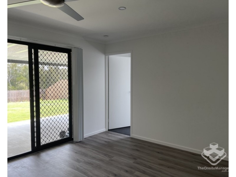54 Girraween Way, Eli Waters QLD 4655