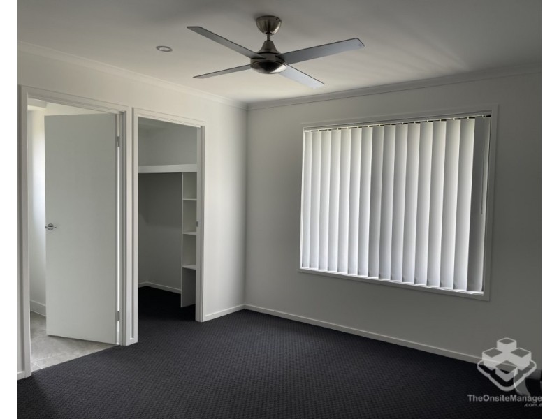 54 Girraween Way, Eli Waters QLD 4655