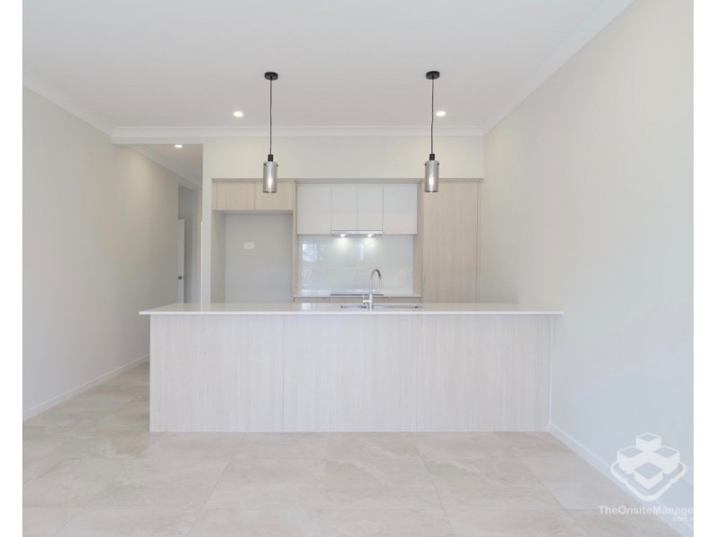 43 Suncrest Mews, Redbank Plains QLD 4301