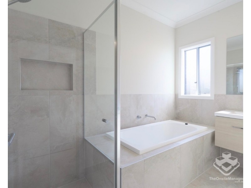 43 Suncrest Mews, Redbank Plains QLD 4301