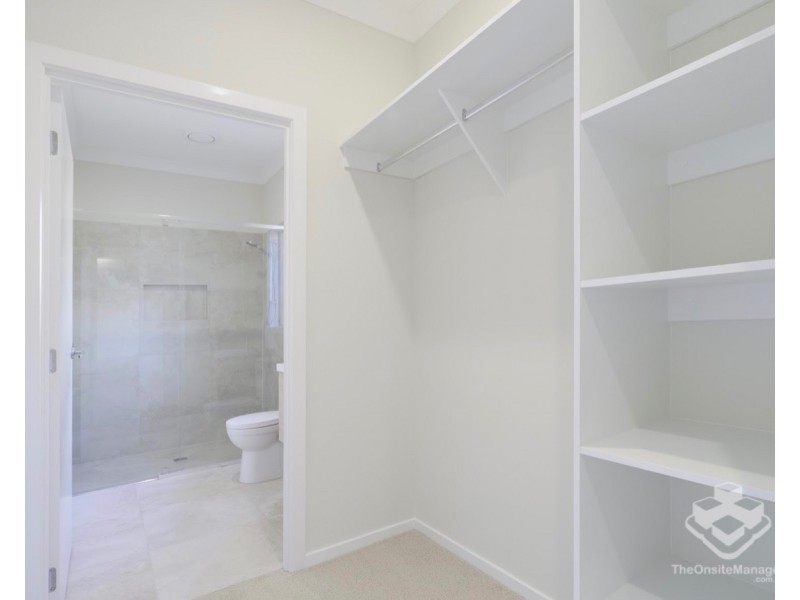 43 Suncrest Mews, Redbank Plains QLD 4301