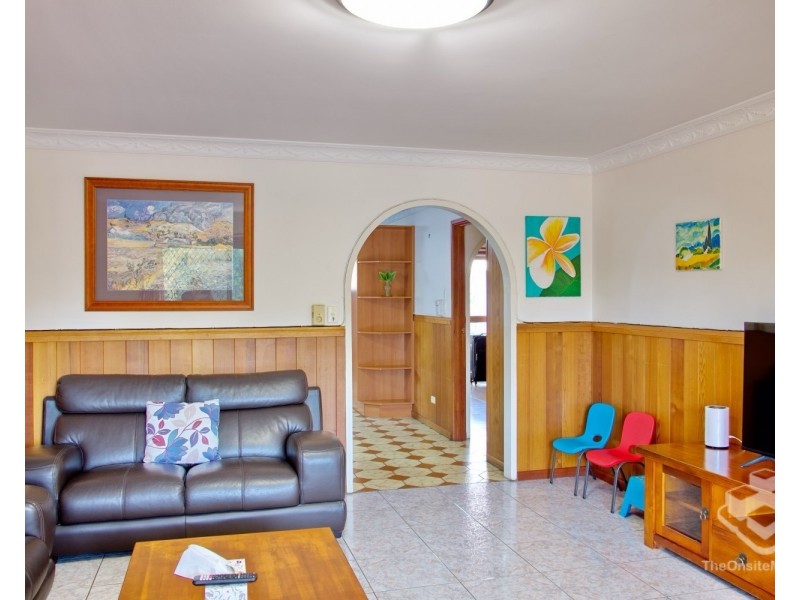 86 Andaman Street, Jamboree Heights QLD 4074