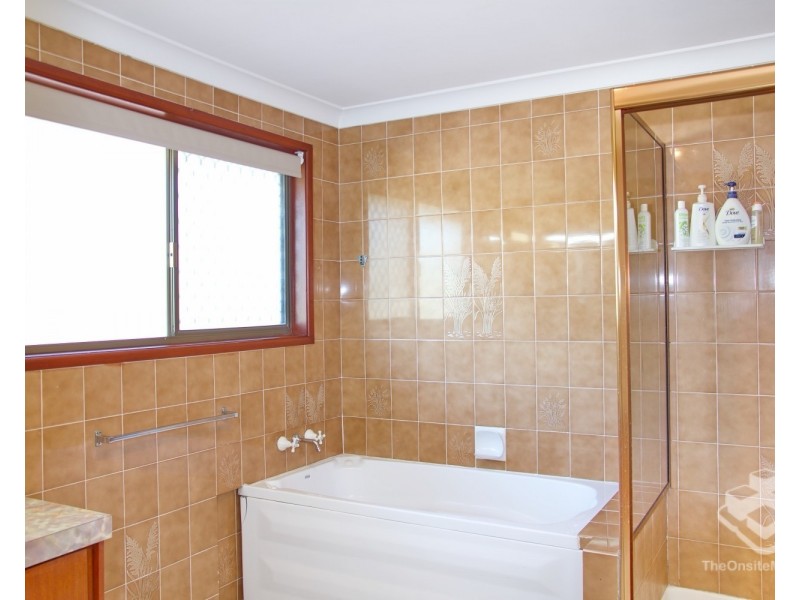 86 Andaman Street, Jamboree Heights QLD 4074