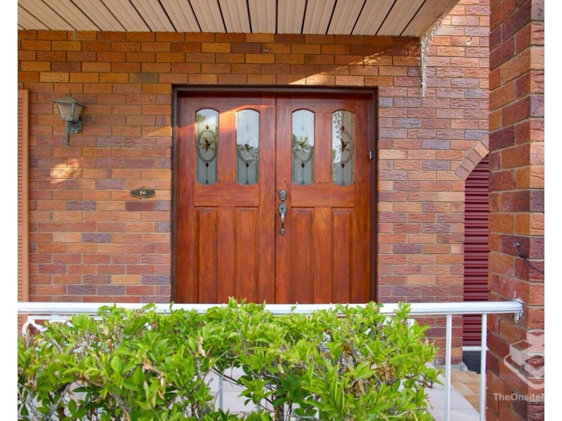 86 Andaman Street, Jamboree Heights QLD 4074