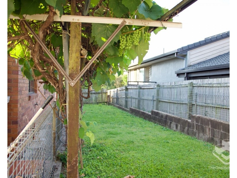86 Andaman Street, Jamboree Heights QLD 4074