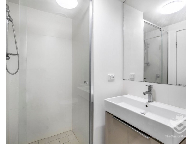 ID:21191092/2 Harbour Road, Hamilton QLD 4007