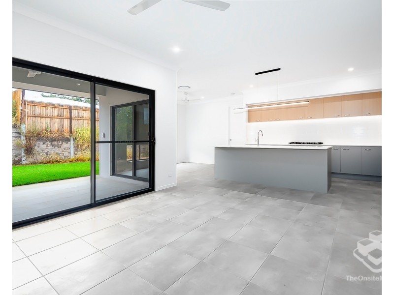 68 Redcomb Drive, Park Ridge QLD 4125