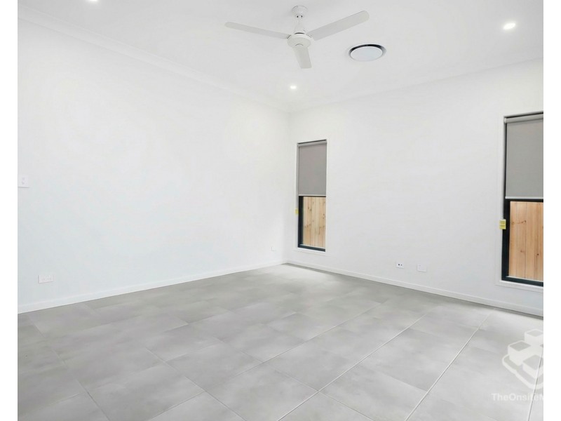 68 Redcomb Drive, Park Ridge QLD 4125