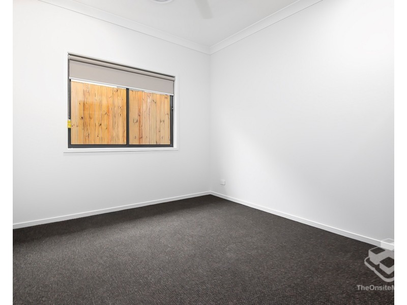 68 Redcomb Drive, Park Ridge QLD 4125