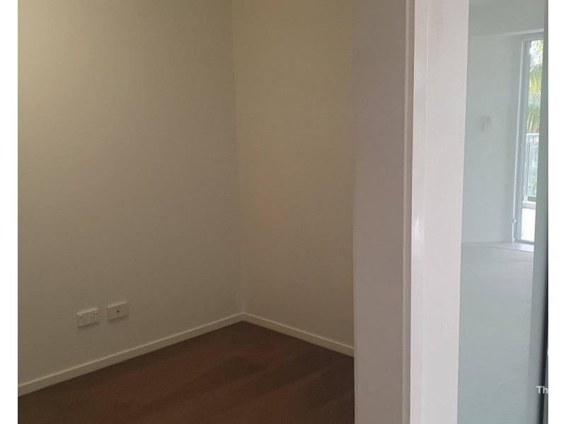 ID:21191162/28 Castello Circuit, Varsity Lakes QLD 4227