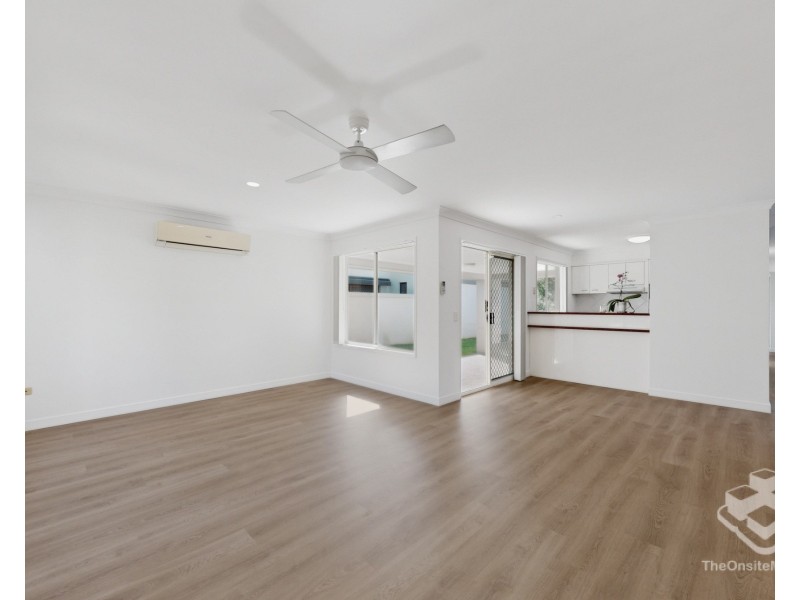 31 Langport Parade, Mudgeeraba QLD 4213