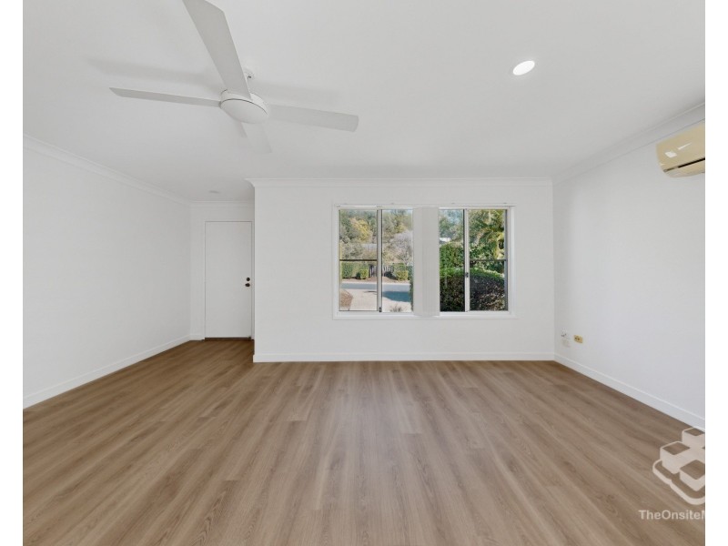 31 Langport Parade, Mudgeeraba QLD 4213