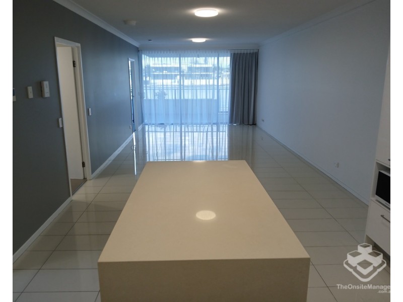 ID:21191327/30-32 Paradise Island, Surfers Paradise QLD 4217