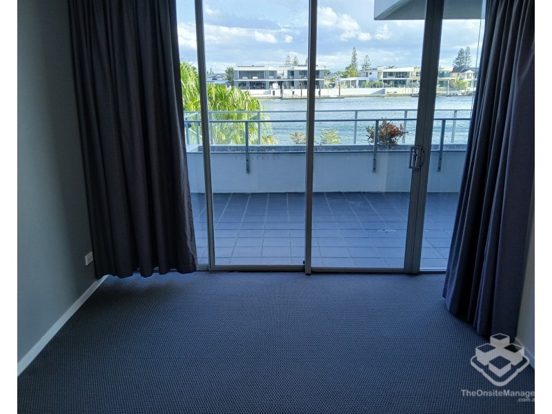 ID:21191327/30-32 Paradise Island, Surfers Paradise QLD 4217