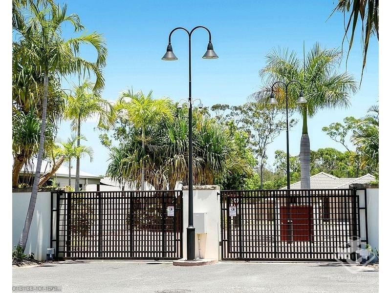 ID:21191352/230 Pulgul, Urangan QLD 4655