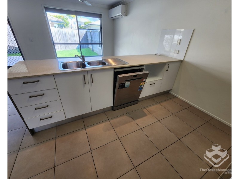 ID:21191352/230 Pulgul, Urangan QLD 4655