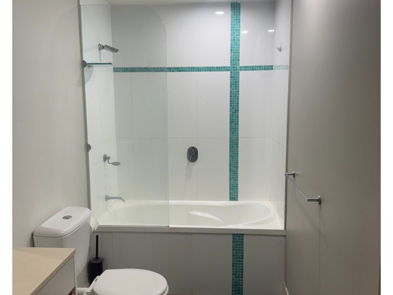 ID:21191407/430 Marine Parade, Biggera Waters QLD 4216