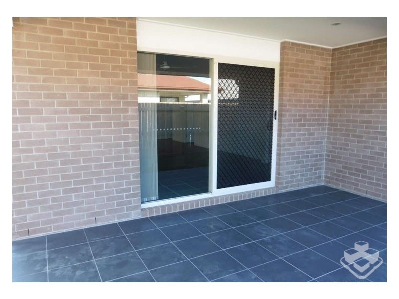 7 Bluestone Drive, Logan Reserve QLD 4133
