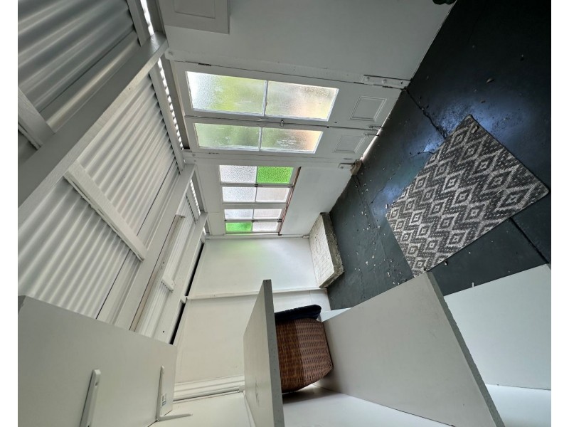 24 Maryvale Street, West End QLD 4810