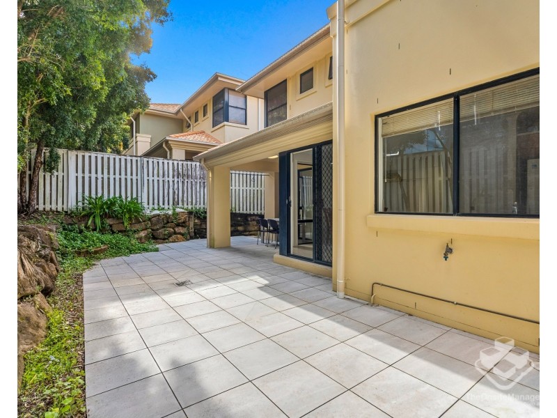 17/5 Assembly Drive, Varsity Lakes QLD 4227