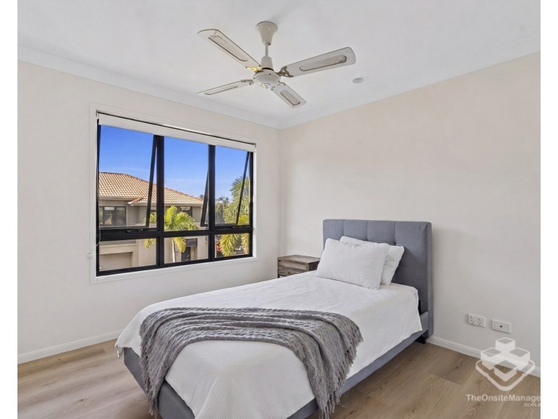 17/5 Assembly Drive, Varsity Lakes QLD 4227
