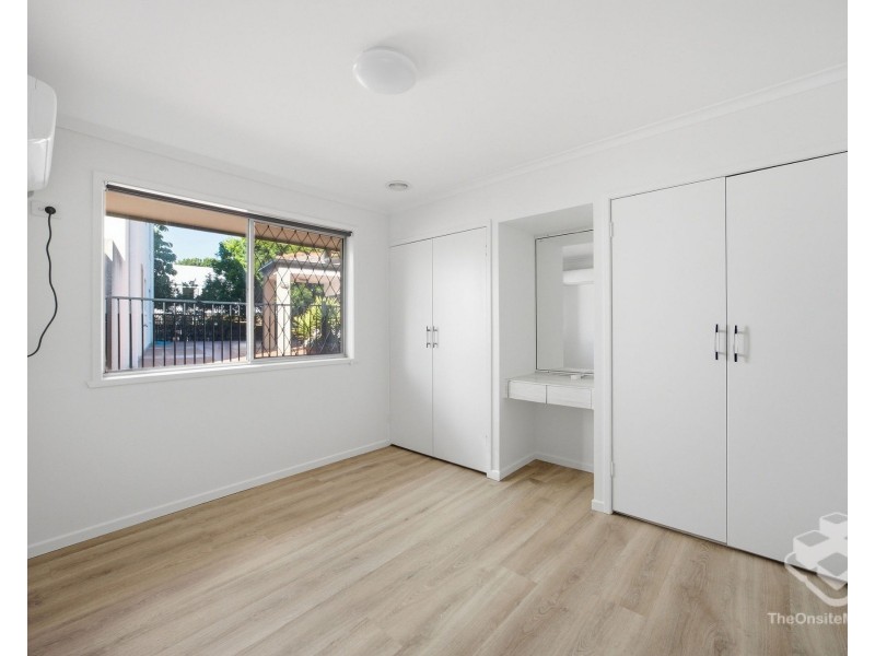 2/2012 Gold Coast Highway, Miami QLD 4220