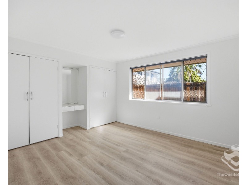 2/2012 Gold Coast Highway, Miami QLD 4220