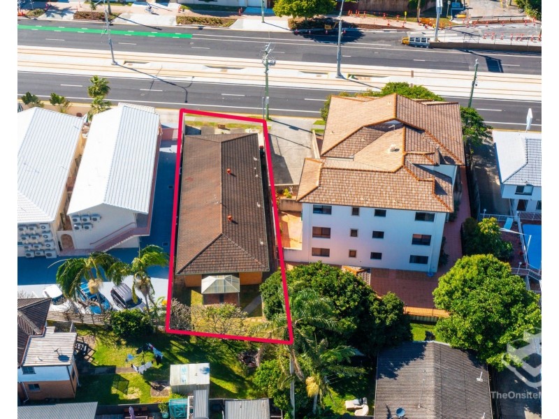 2/2012 Gold Coast Highway, Miami QLD 4220