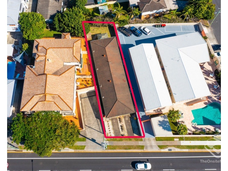 2/2012 Gold Coast Highway, Miami QLD 4220
