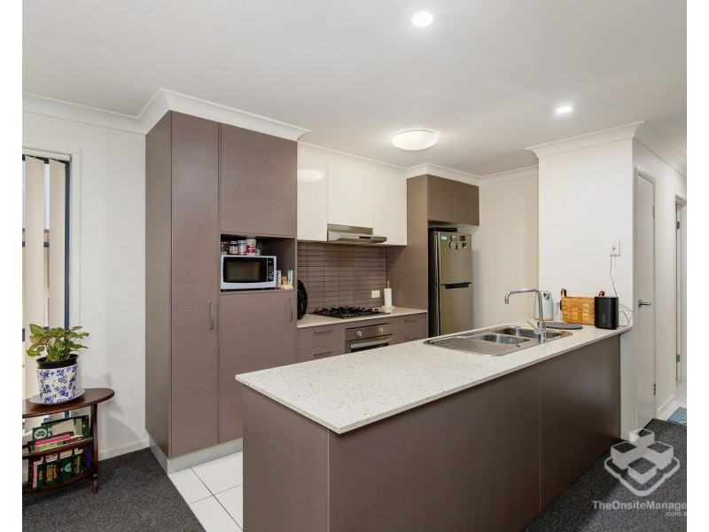 20/2 Jefferson Court, Upper Coomera QLD 4209