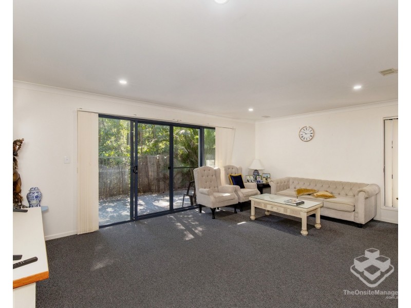 20/2 Jefferson Court, Upper Coomera QLD 4209