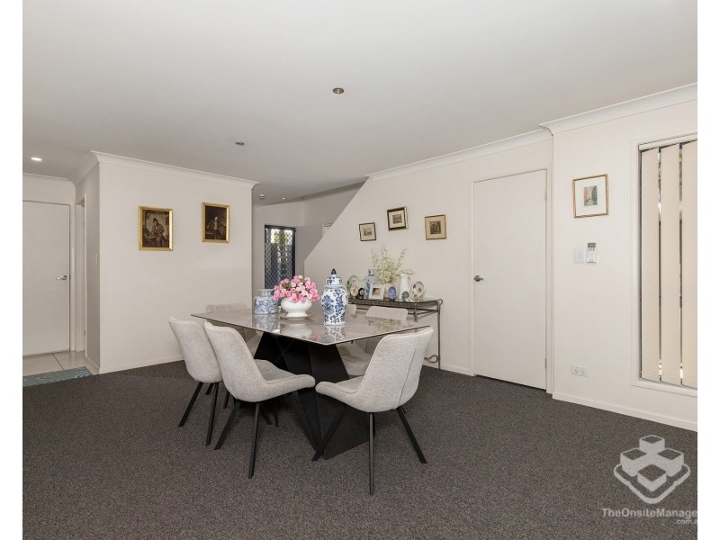 20/2 Jefferson Court, Upper Coomera QLD 4209