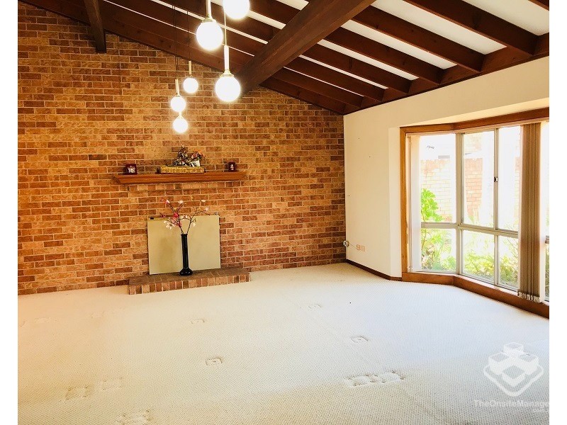 18 Keel Street, Birkdale QLD 4159