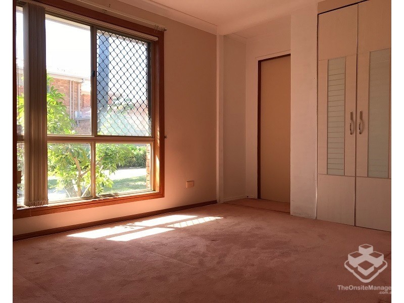 18 Keel Street, Birkdale QLD 4159