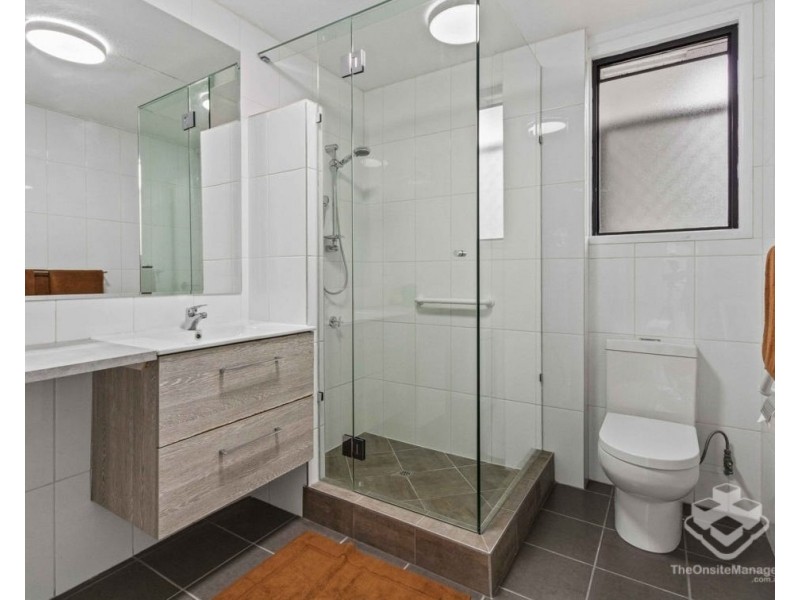 ID:21192005/494 Esplanade, Torquay QLD 4655